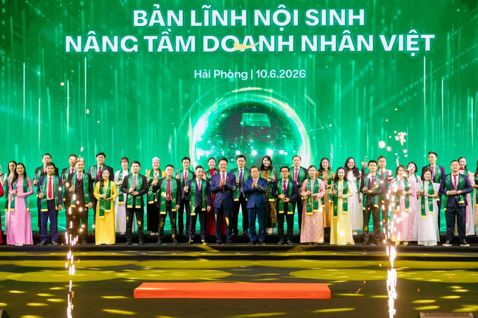 DANH HIỆU “TOP 100 DOANH NHÂN TRẺ KHỞI NGHIỆP XUẤT SẮC 2026” 724397341 1326879149585139 4725907135455381507 n